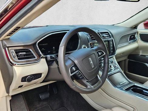 Used 2018 Lincoln Continental Select w/ Continental Climate Package image 12