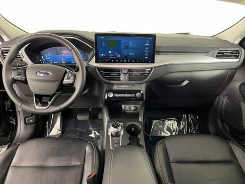 Used 2024 Ford Escape Platinum image 18