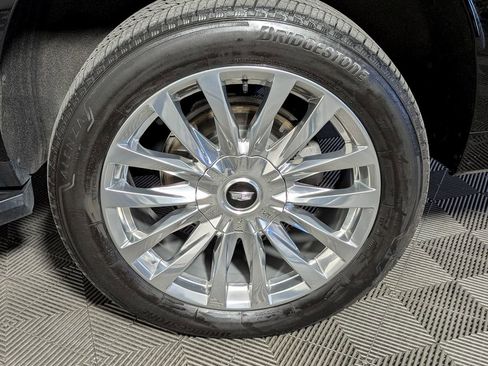 Used 2022 Cadillac Escalade Premium Luxury image 56