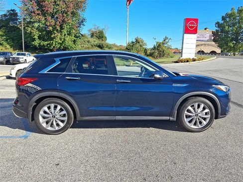 Used 2021 INFINITI QX50 Luxe w/ Cargo Package image 6