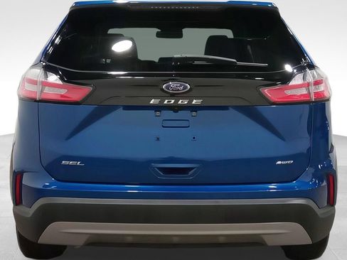 Certified 2022 Ford Edge SEL w/ Convenience Package AWD/4WD image 5