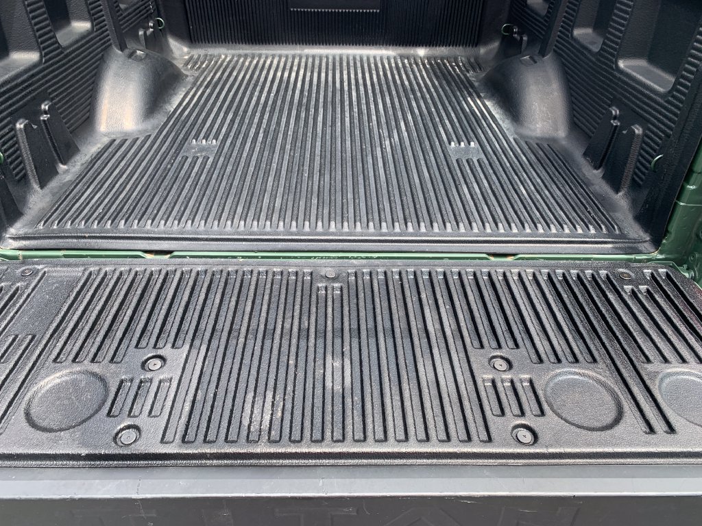Certified 2024 Nissan Titan SV w/ SV Bronze Edition Package AWD/4WD image 29