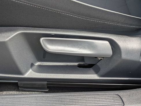 Certified 2026 Volkswagen Jetta SE FWD image 24