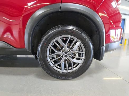 Used 2024 Nissan Rogue S AWD/4WD image 26