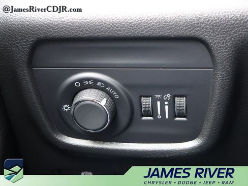 Used 2024 Jeep Grand Cherokee L Laredo AWD/4WD image 32