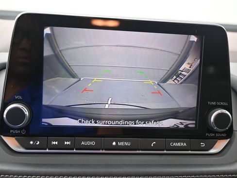 Certified 2023 Nissan Rogue SV FWD image 17