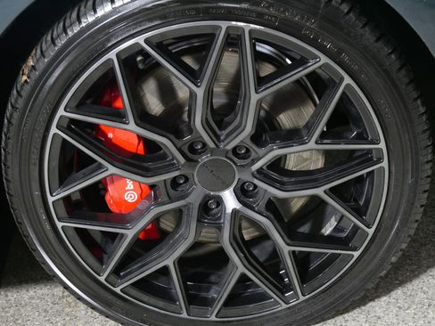 Used 2023 Kia Stinger GT-Line w/ Sun & Sound Package image 15