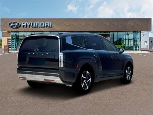 New 2026 Hyundai Ioniq 9 S image 7