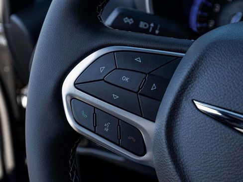 New 2026 Chrysler Voyager LX image 20