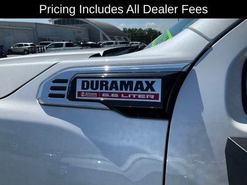 Used 2024 GMC Sierra 2500 Denali w/ Denali Reserve Package AWD/4WD image 9