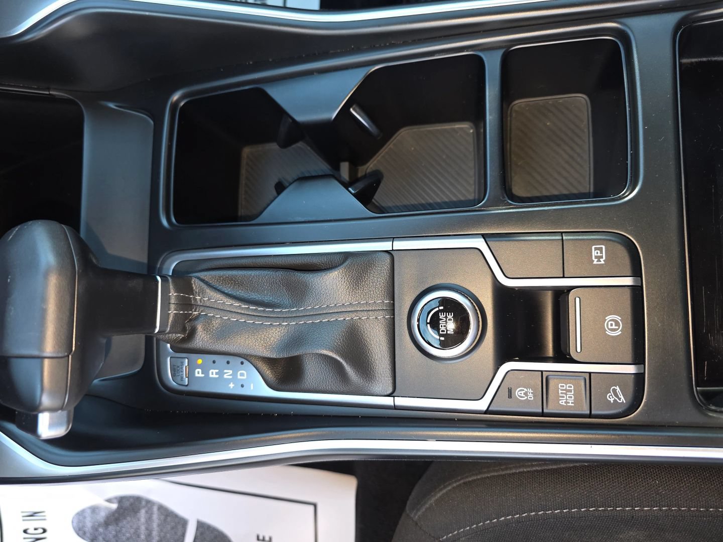 Used 2026 Kia Sorento LX FWD image 19