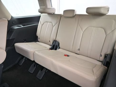 Used 2022 Ford Expedition Limited AWD/4WD image 15