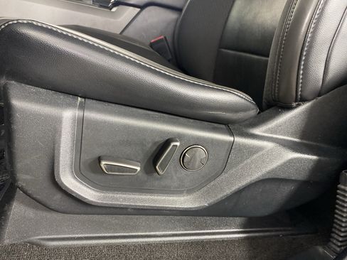Used 2019 Ford F150 Raptor w/ Equipment Group 802A Luxury AWD/4WD image 18