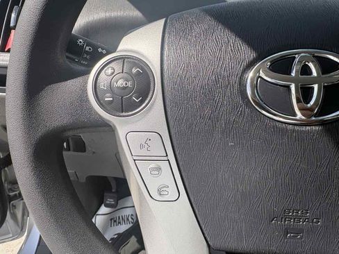 Used 2013 Toyota Prius V Three image 21