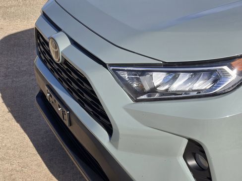 Used 2019 Toyota RAV4 XLE Premium w/ Cold Weather Package image 10