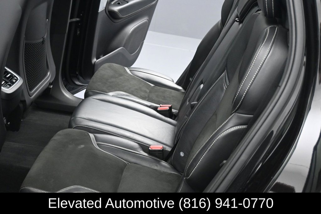Used 2019 Volvo XC90 T6 R-Design w/ Advanced Package AWD/4WD image 18