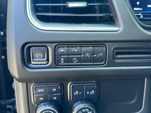 Used 2022 Chevrolet Tahoe Z71 AWD/4WD image 14