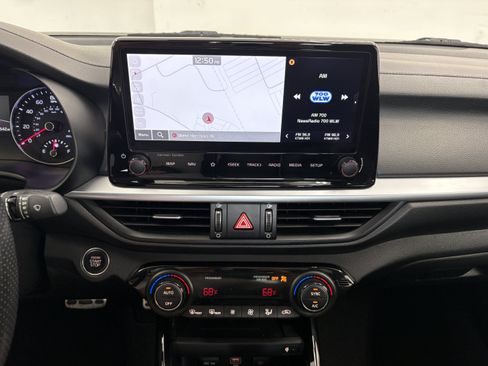 Used 2023 Kia Forte GT-Line w/ GT-Line Premium Package FWD image 8