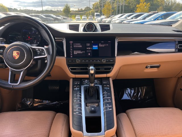 Used 2019 Porsche Macan AWD/4WD image 15