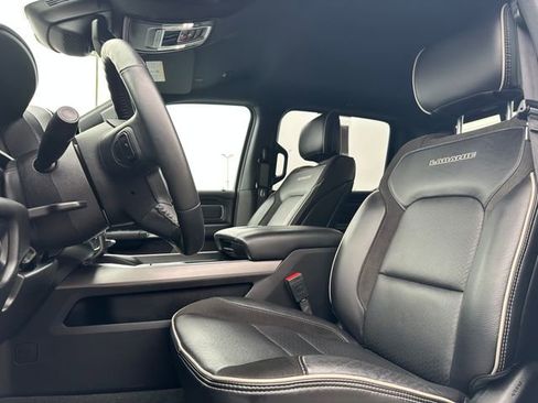 Used 2024 RAM 1500 Laramie image 10