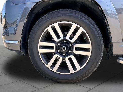 Used 2019 Toyota 4Runner Limited RWD image 11