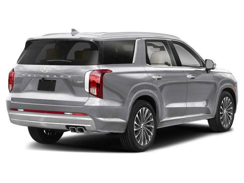 Used 2024 Hyundai Palisade Calligraphy FWD image 2