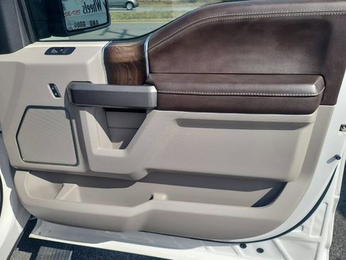 Used 2019 Ford F150 Limited w/ Trailer Tow Package image 39