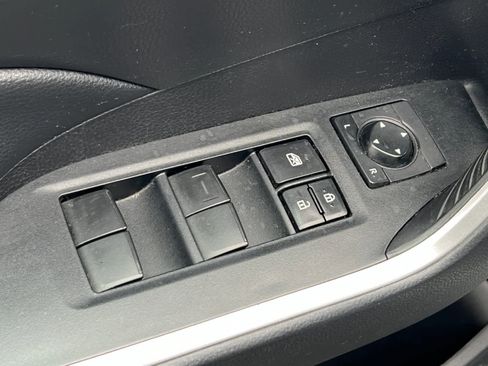 Used 2020 Toyota RAV4 XLE image 13