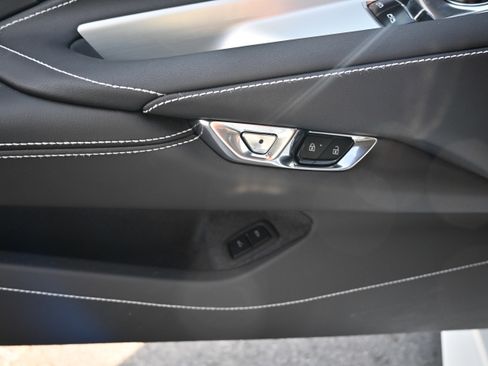 Used 2025 Chevrolet Corvette Stingray Coupe w/ 1LT image 17