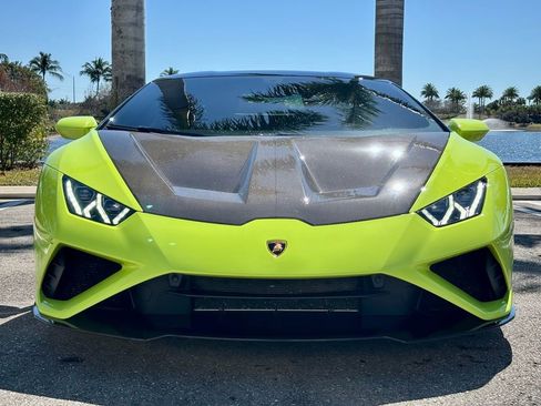 Used 2022 Lamborghini Huracan EVO RWD image 3