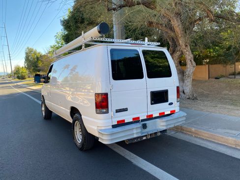 Used 2010 Ford E-250 and Econoline 250 E-250 138 WB image 43