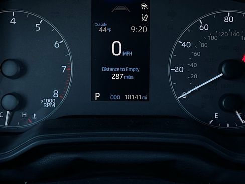 Used 2025 Toyota Corolla LE image 34