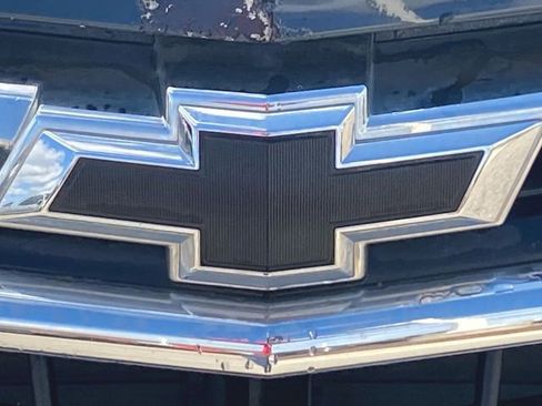 Used 2019 Chevrolet Equinox Premier FWD image 3