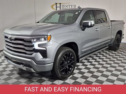 Used 2025 Chevrolet Silverado 1500 High Country AWD/4WD image 8