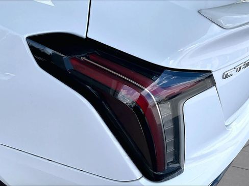 Used 2020 Cadillac CT5 Sport RWD image 28