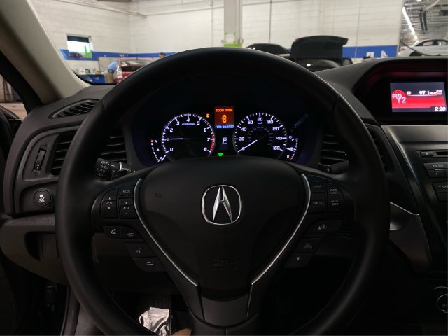 Used 2015 Acura ILX w/ Premium Package FWD image 23