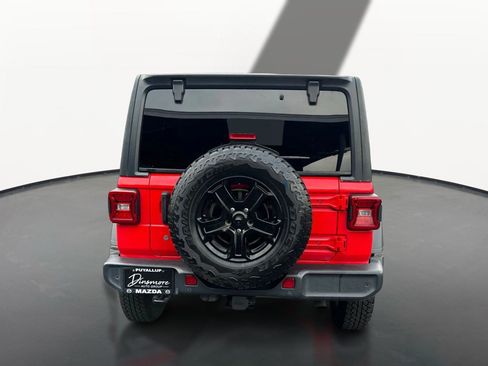 Used 2018 Jeep Wrangler Unlimited Sport S AWD/4WD image 4
