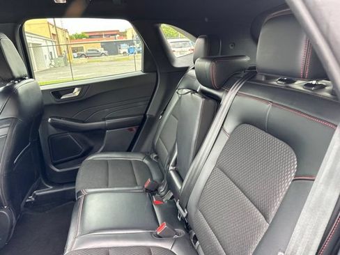 Used 2025 Ford Escape ST-Line Select AWD/4WD image 16