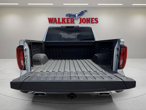 Used 2022 GMC Sierra 1500 SLT w/ SLT Premium Plus Package image 17