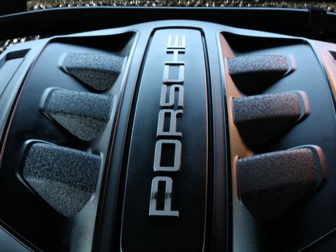Used 2018 Porsche Macan S AWD/4WD image 64