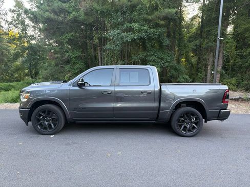 Used 2022 RAM 1500 Laramie AWD/4WD image 2