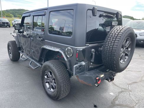 Used 2017 Jeep Wrangler Unlimited Sport w/ Dual Top Group AWD/4WD image 6