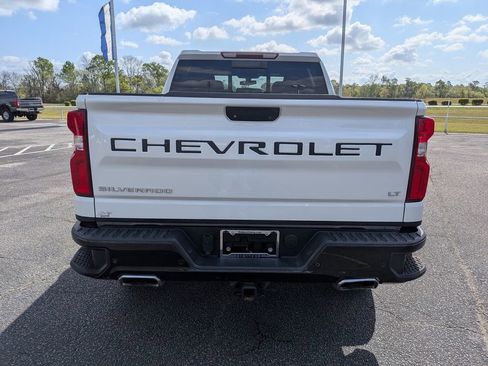 Used 2019 Chevrolet Silverado 1500 LT Trail Boss AWD/4WD image 7