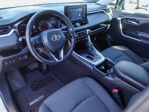Certified 2020 Toyota RAV4 XLE w/ Convenience Package image 15