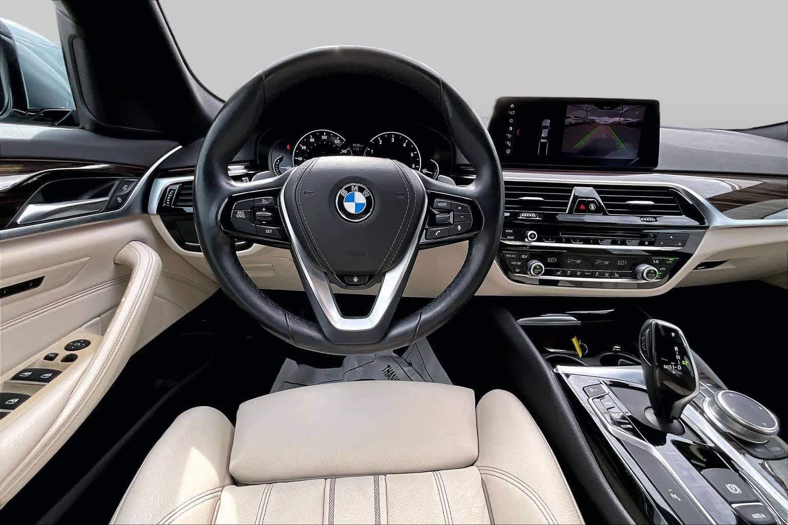 Used 2019 BMW 530i w/ Convenience Package RWD image 6