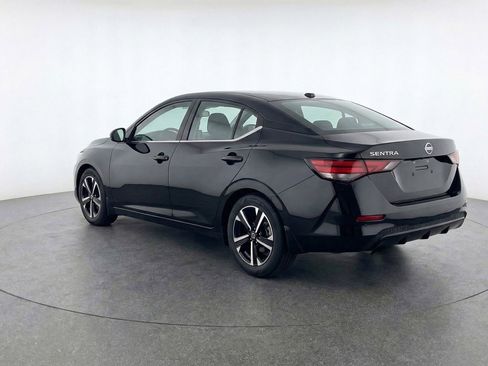Used 2025 Nissan Sentra SV image 6
