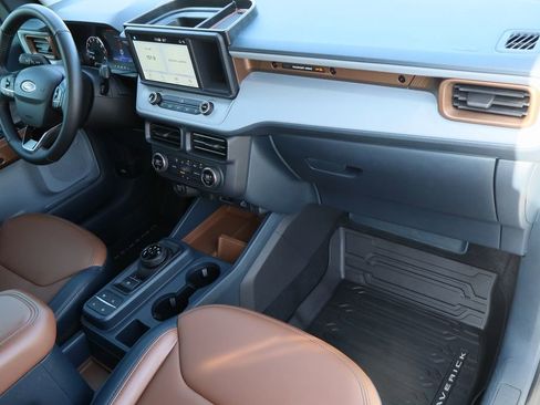 Used 2022 Ford Maverick Lariat w/ Equipment Group 500A Standard image 25