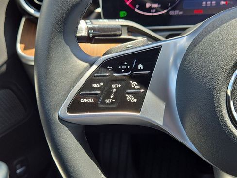 Used 2025 Mercedes-Benz C 300 Sedan image 21