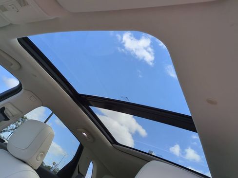 New 2026 Cadillac XT5 Premium Luxury image 19