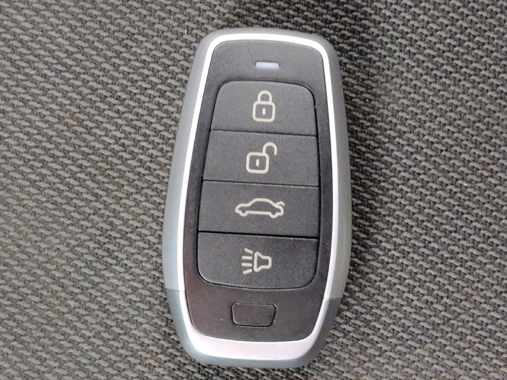 Used 2020 Dodge Charger SXT RWD image 32